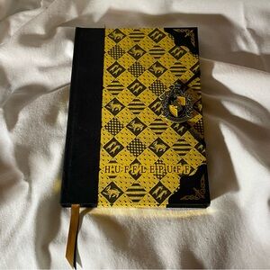 The Noble Collection Harry Potter Hufflepuff Journal